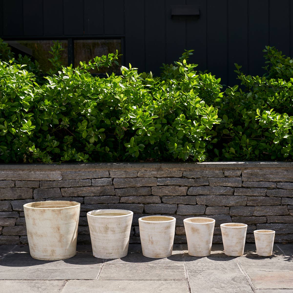 Basic Planter, White Patina: Medium