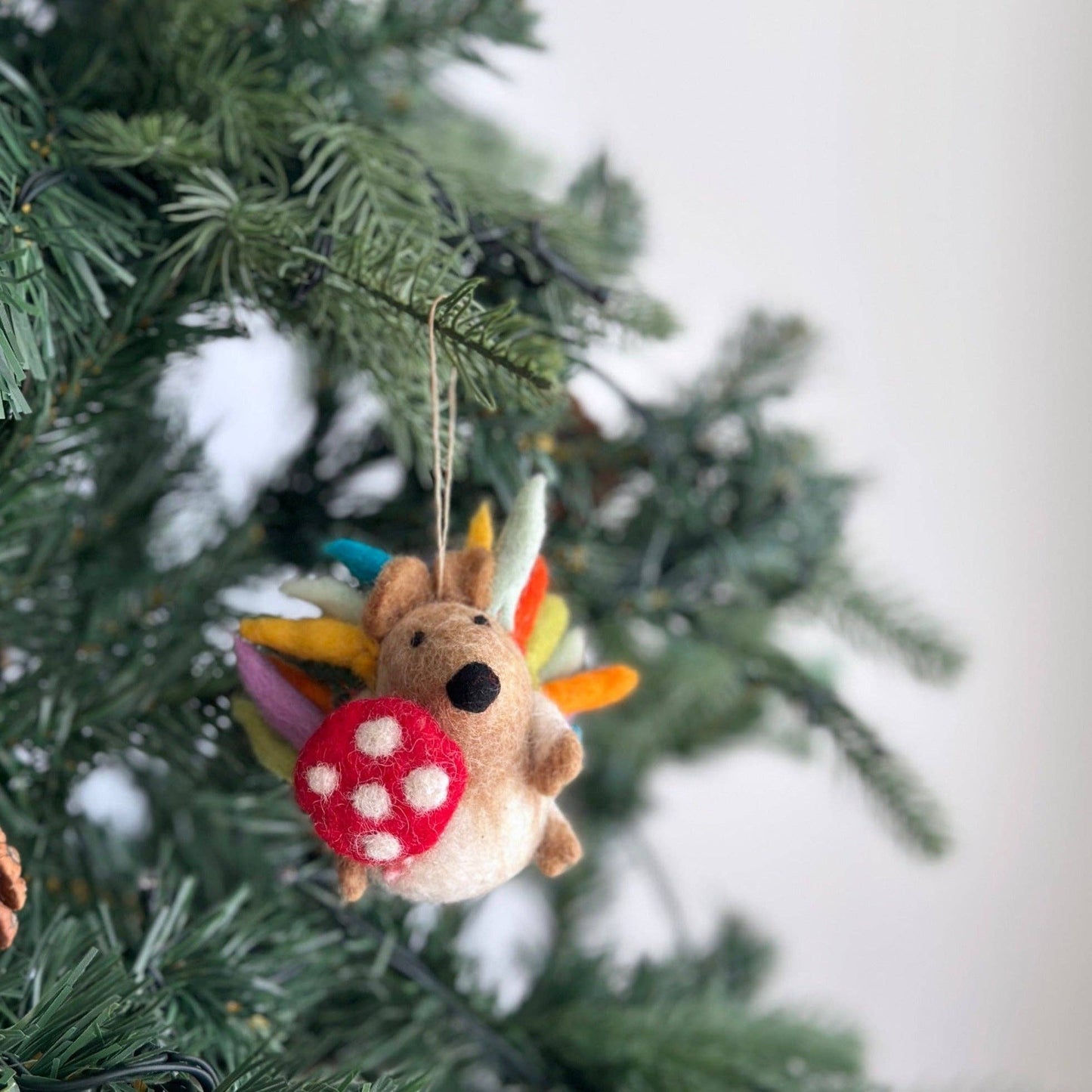 Hedgehog Ornament with Mushroom: Gray