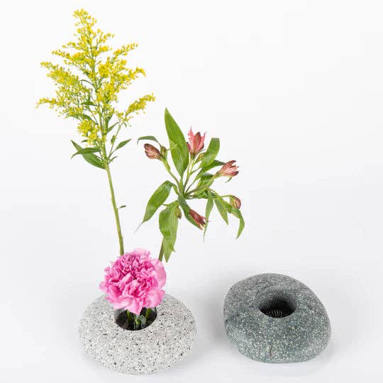 Beach Stone Ikebana Vase