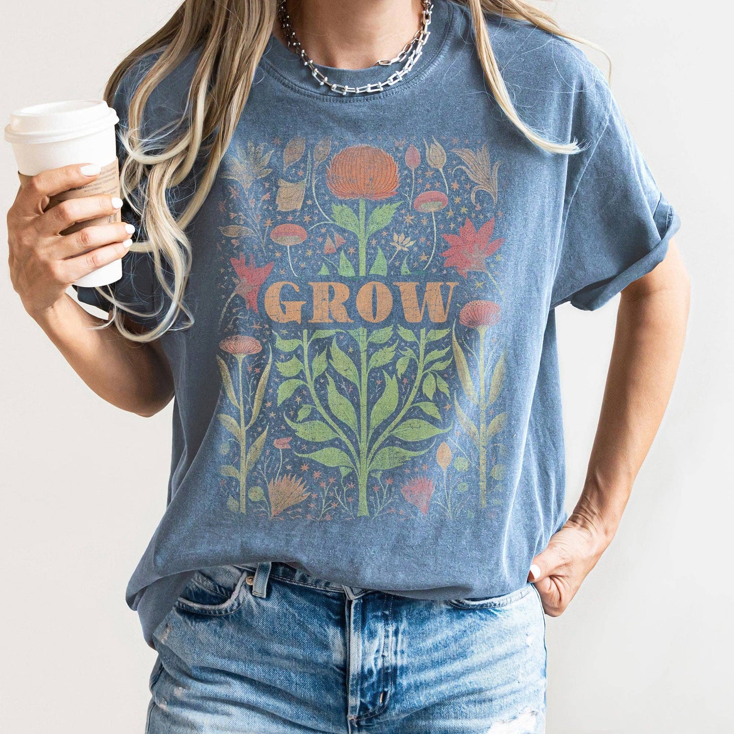 Folk Art Vintage Grow T-shirt: Pepper / Medium