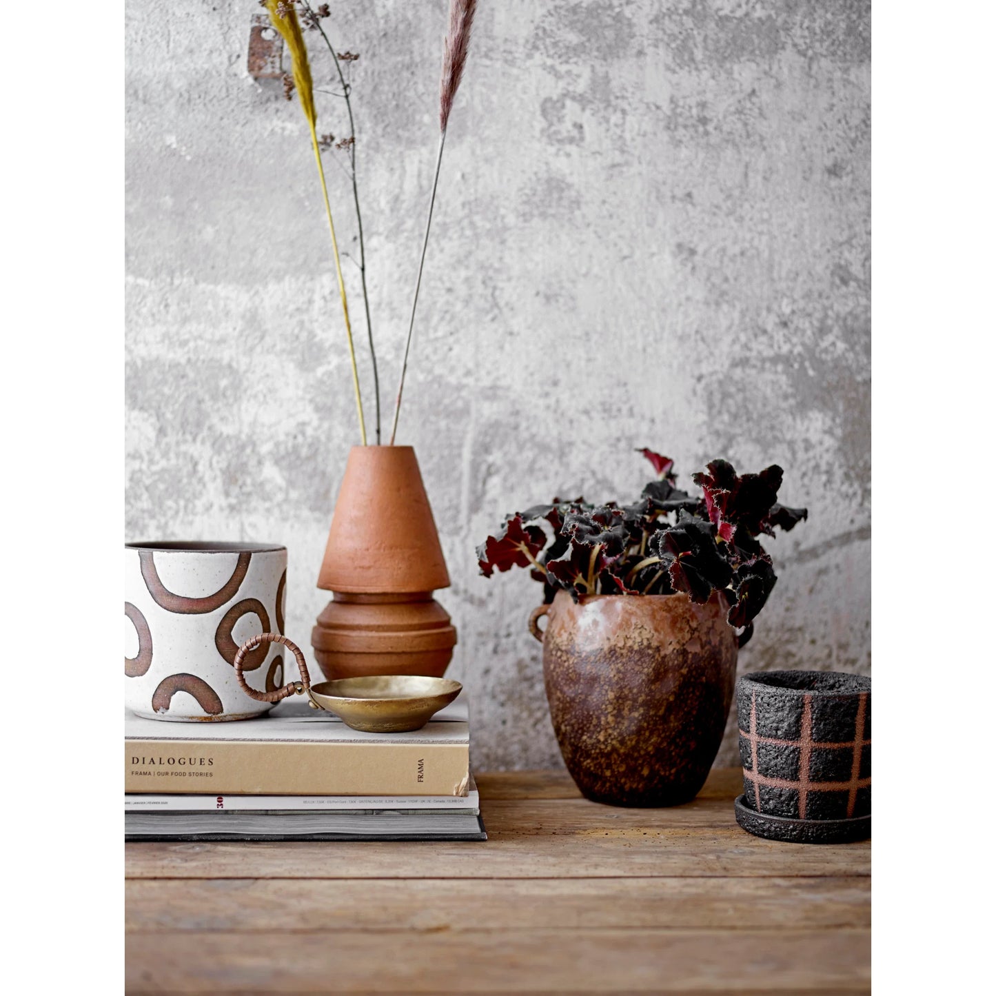 Distressed Shapes Planter (No Plant)