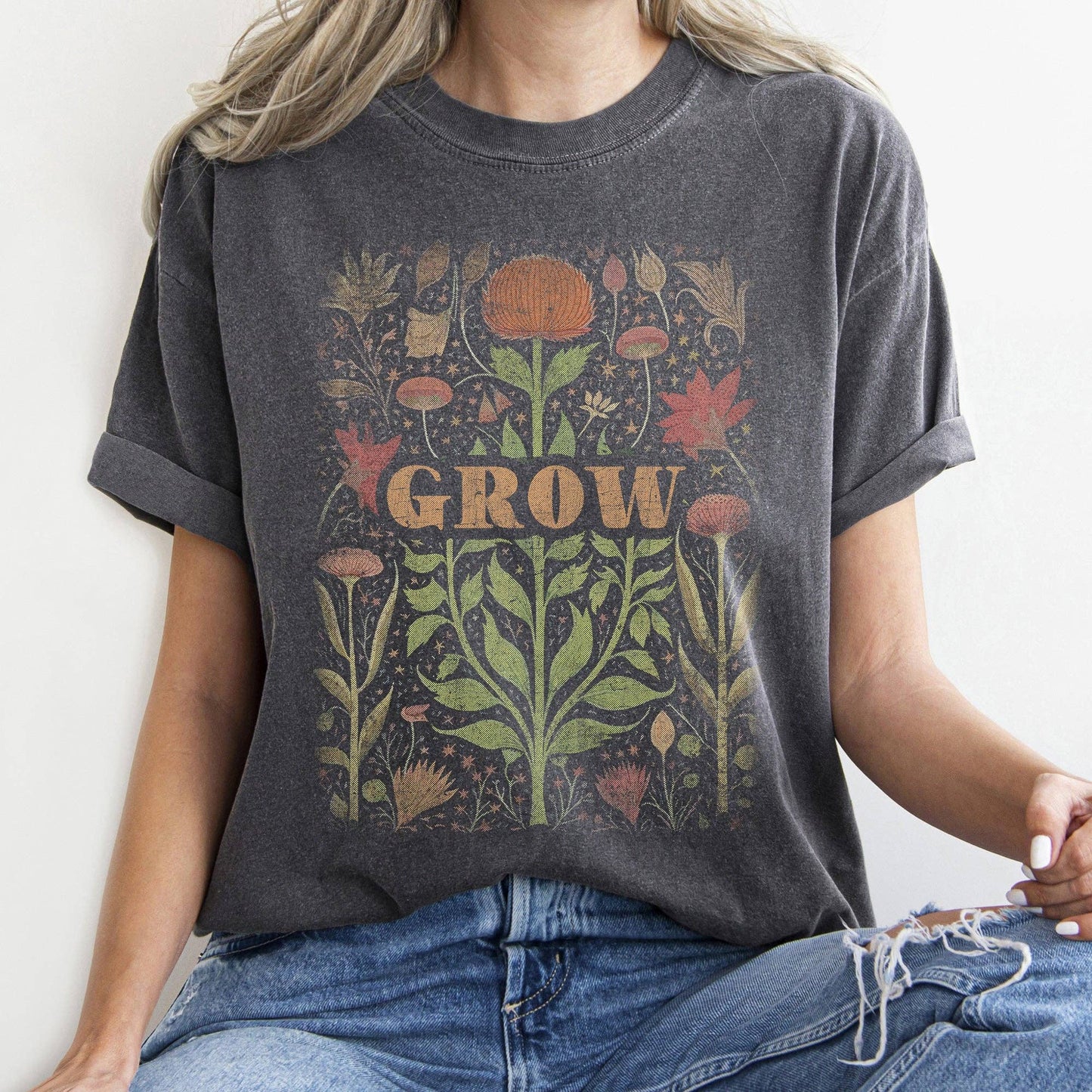 Folk Art Vintage Grow T-shirt: Pepper / Medium