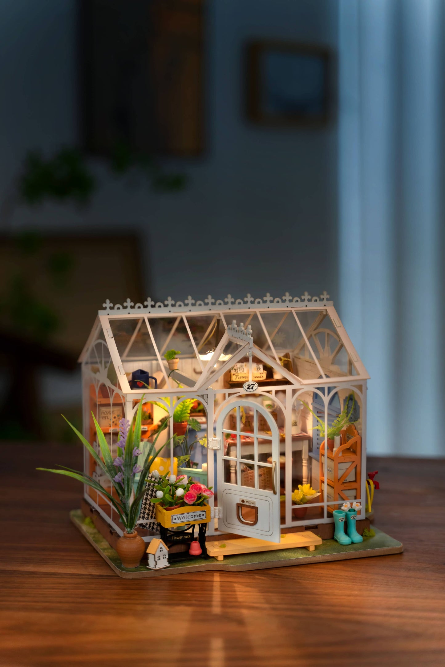 Dreamy Garden House DIY