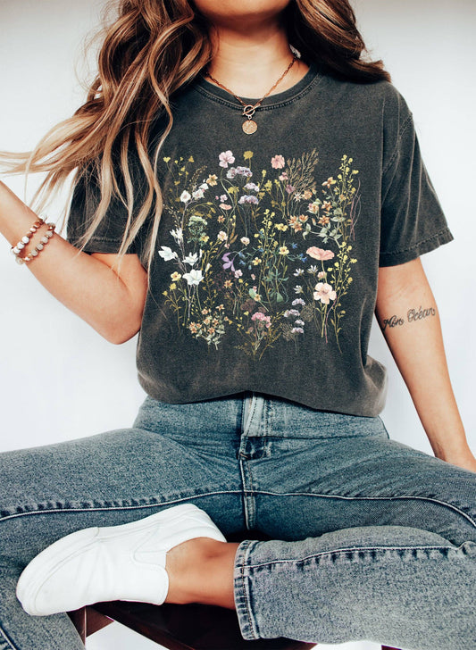Boho Floral Vintage Wildflower Mix T-Shirt: Pepper / L