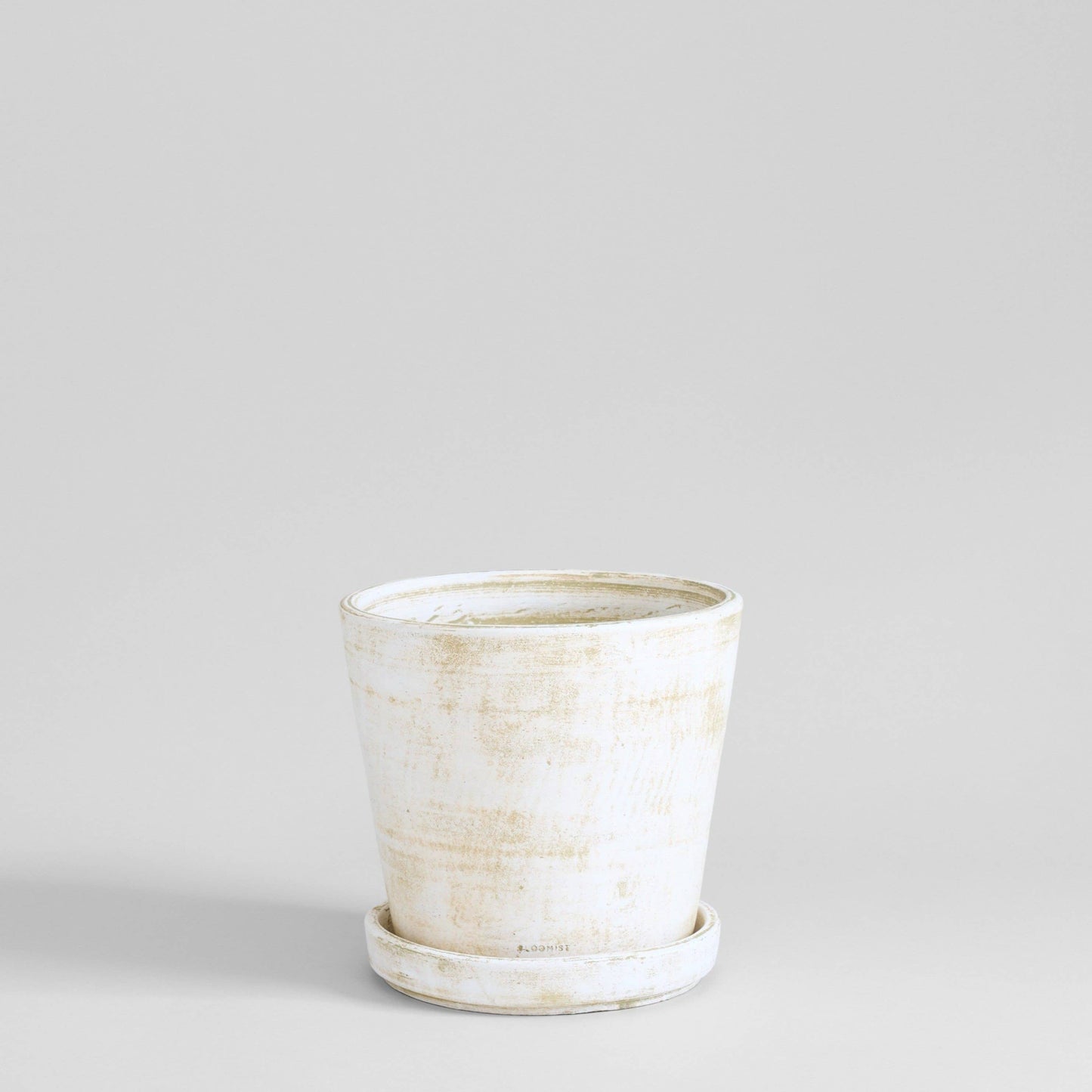 Basic Planter, White Patina: Medium