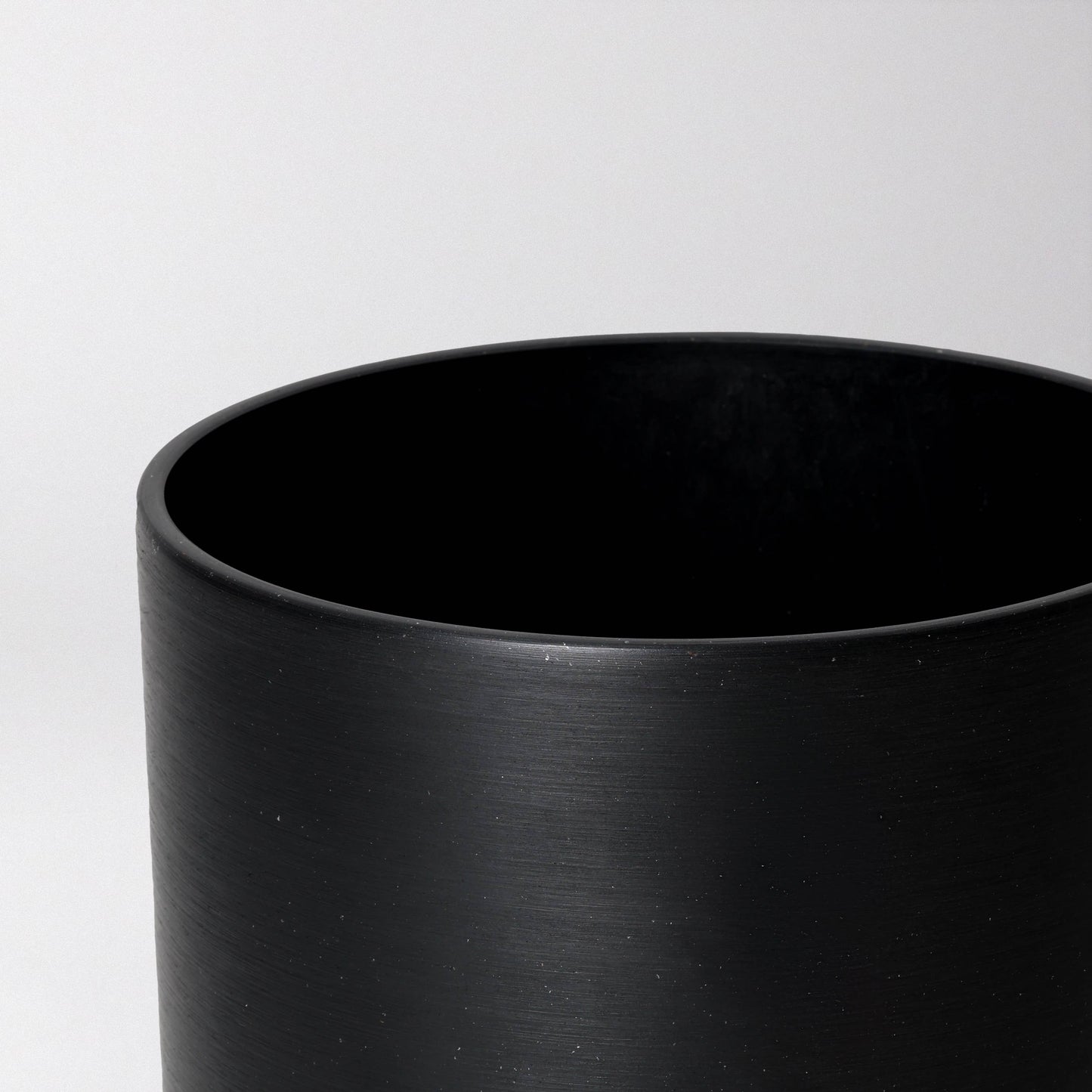 9" Signature Stone Planter & Saucer | Earth Tones