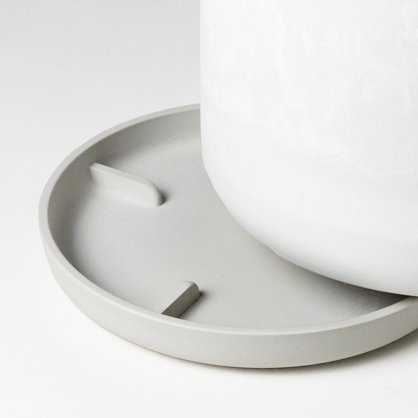 9" Signature Stone Planter & Saucer | Earth Tones