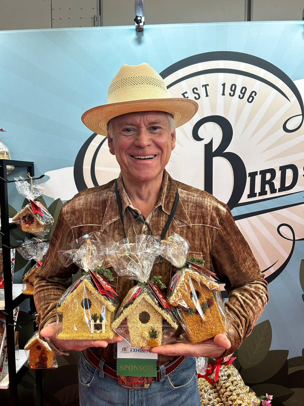 Holiday Birdie Cottage Treat