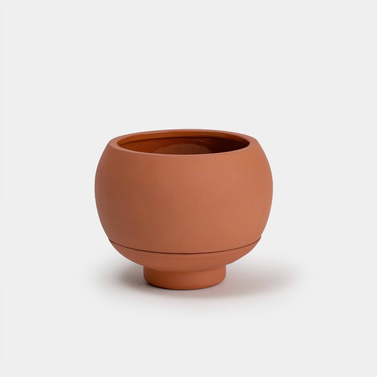 Sutton 15 Ceramic Self Watering Pot: Canary