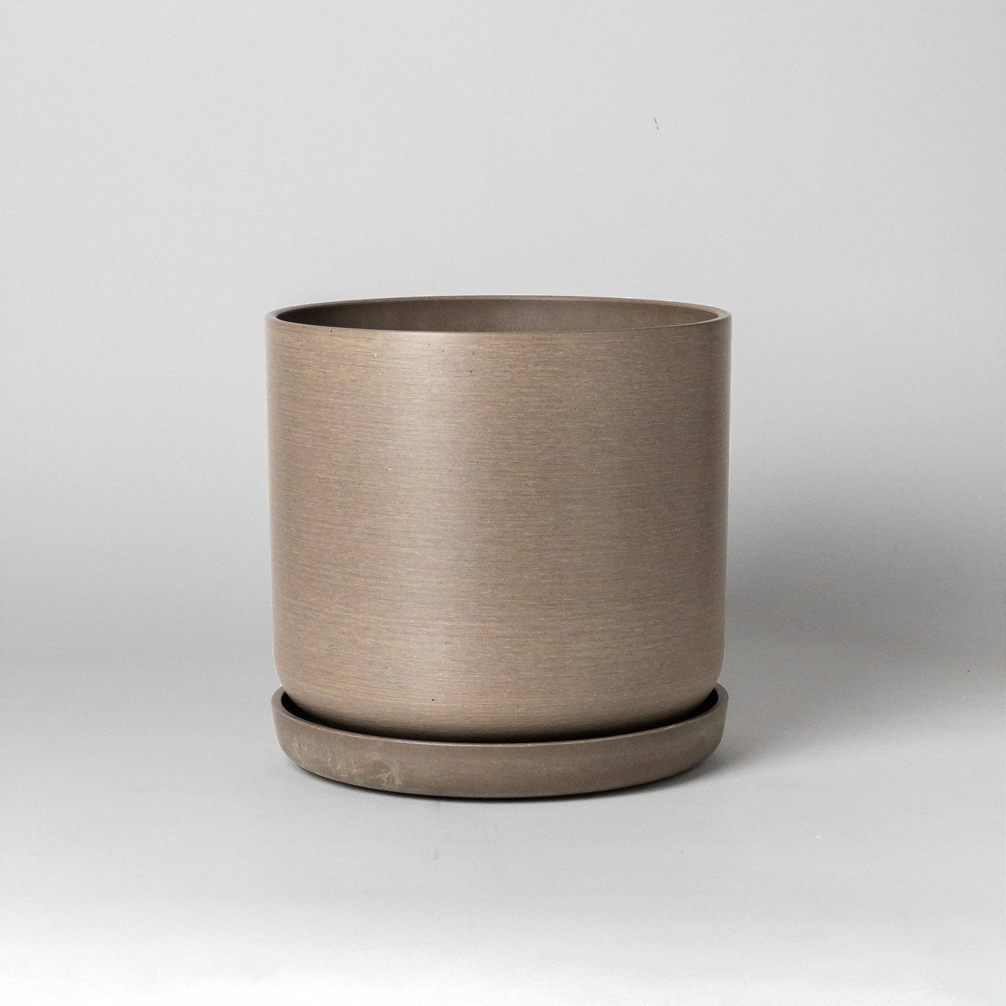 9" Signature Stone Planter & Saucer | Earth Tones