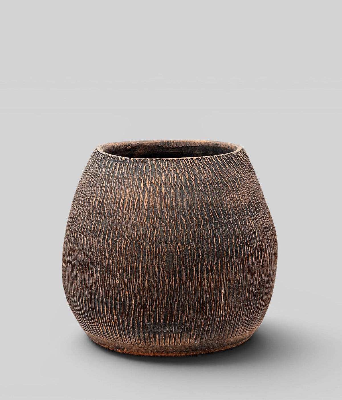 Reed Planter, Dark Wash Finish