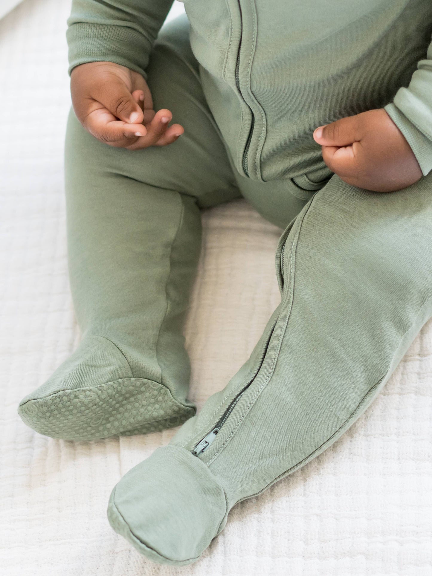 Organic Baby Peyton Zipper Sleeper - Thyme: 12-18M