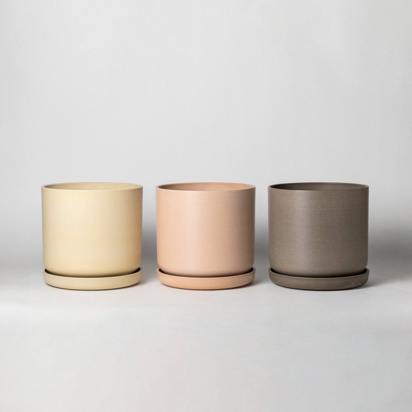 9" Signature Stone Planter & Saucer | Earth Tones